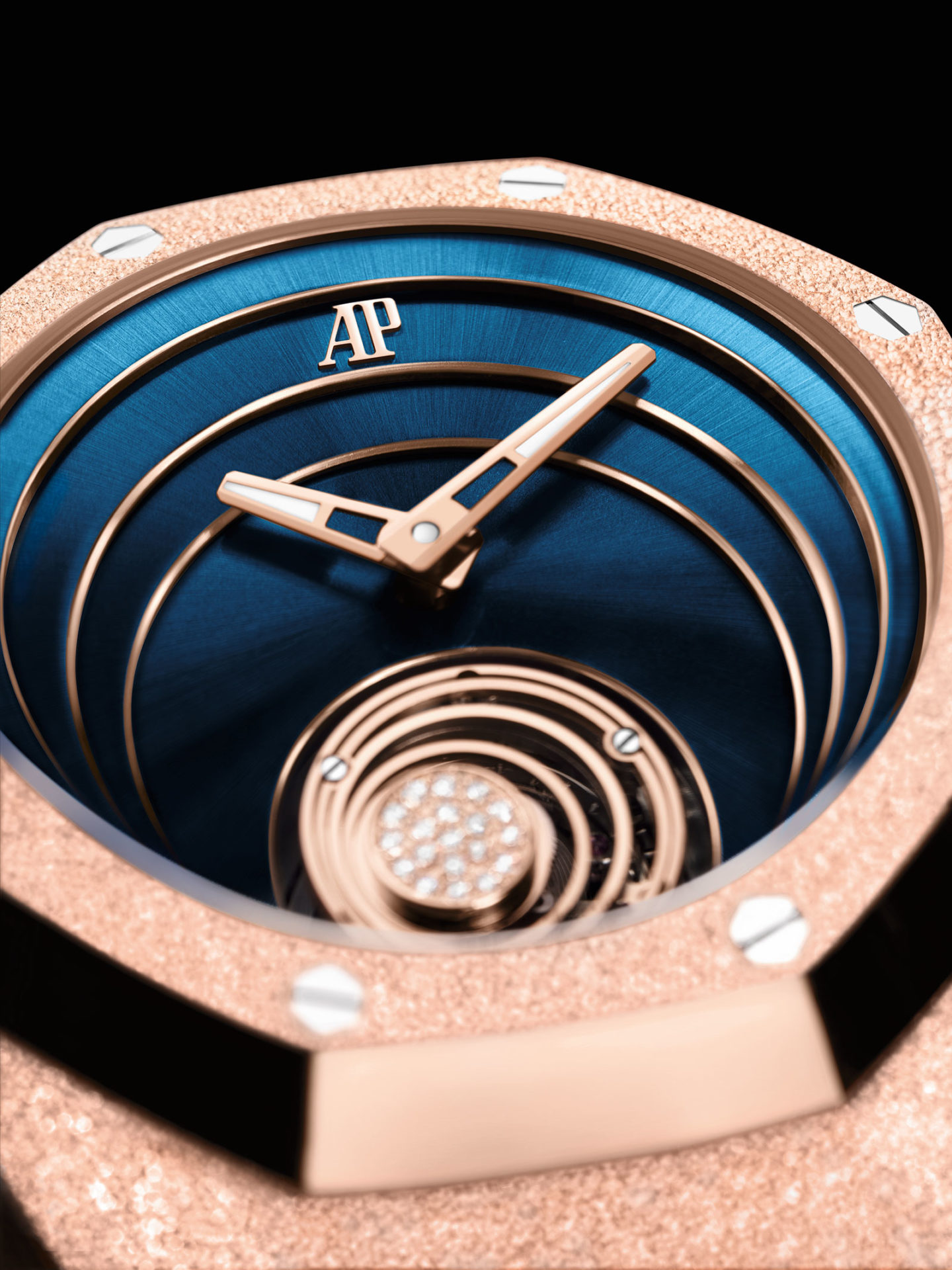 Introducing – The Audemars Piguet Royal Oak Selfwinding Chronograph 41mm  Frosted Gold (Live Pics & Price) - WATCHLOUNGE