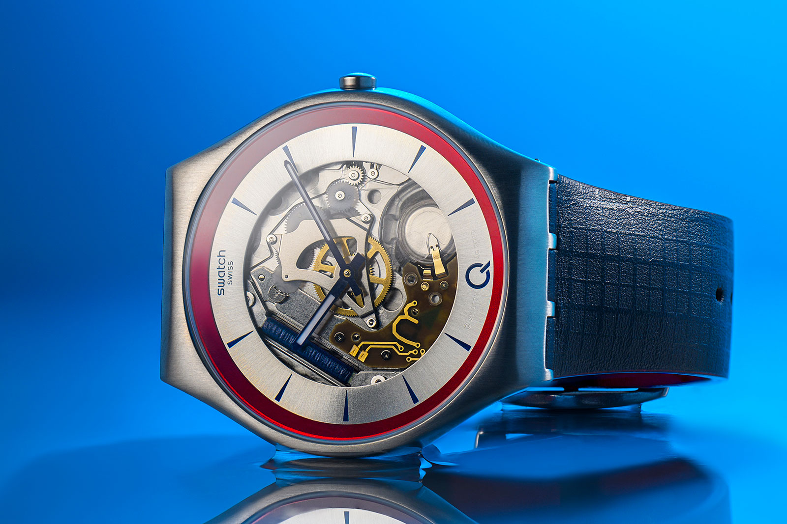 Welkom verkoudheid Wetenschap Swatch Introduces the ²Q for 'No Time to Die' | SJX Watches