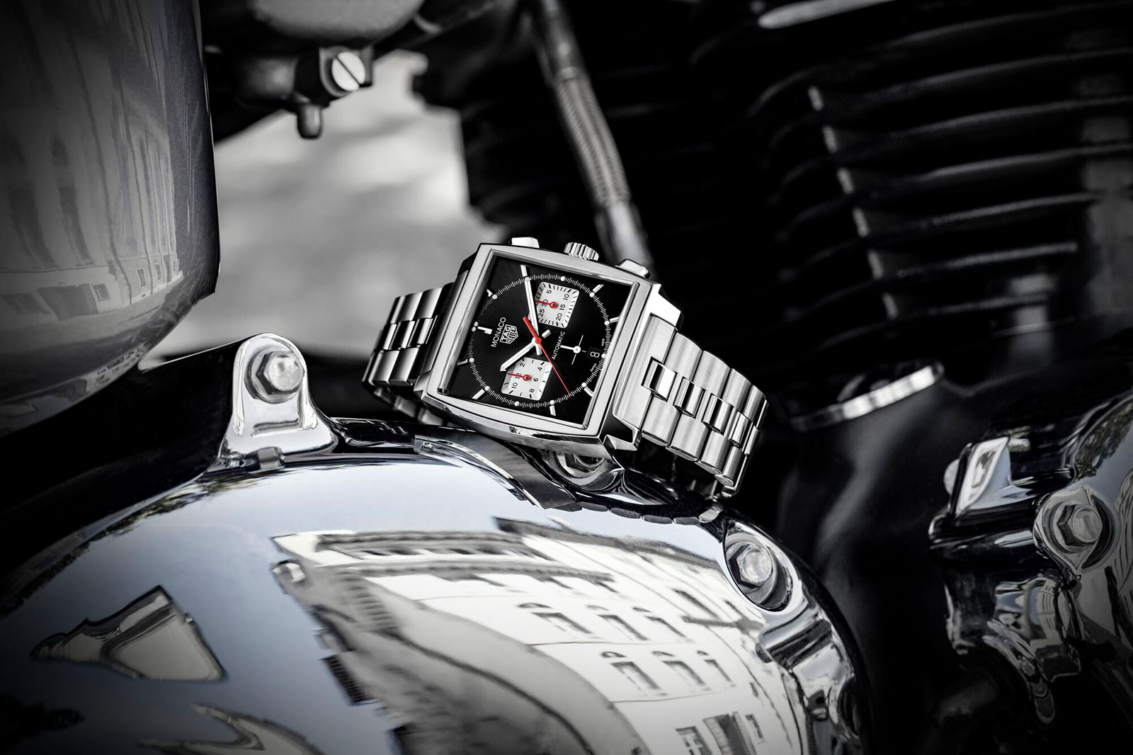 Heuer Introduces the Calibre Heuer on Bracelet | SJX Watches