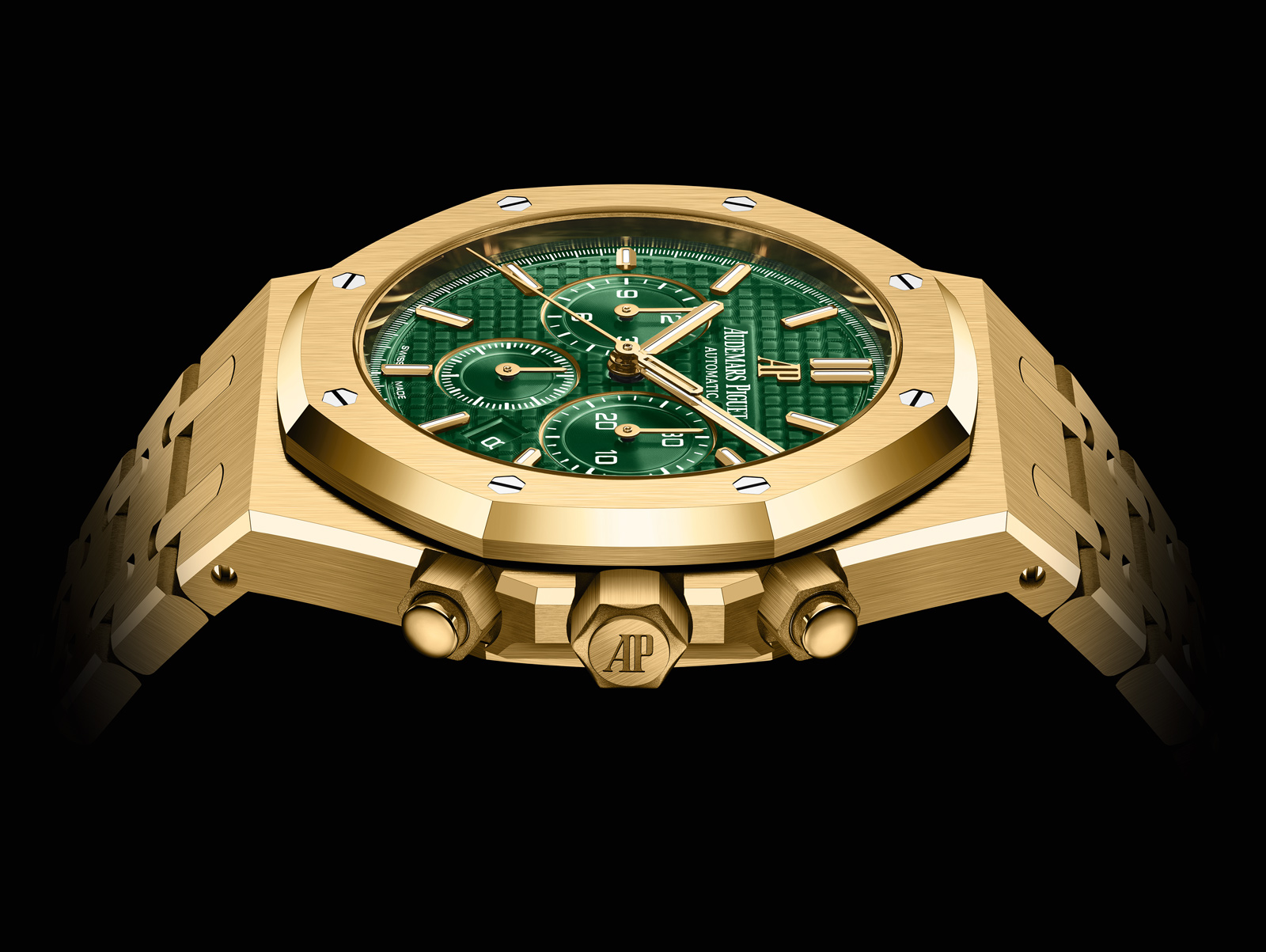 Audemars Piguet Unveils a Royal Oak Ensemble in Green | LaptrinhX / News