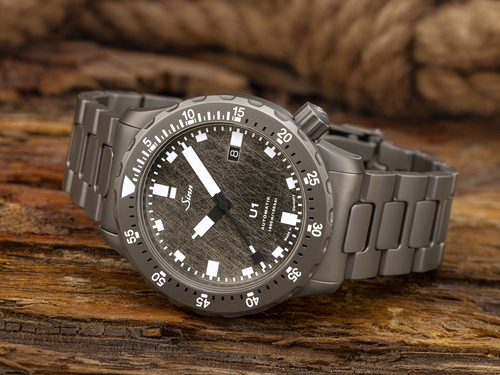 submarine steel watch