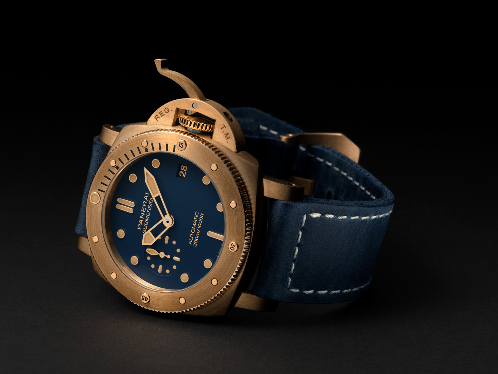 Panerai Introduces the Submersible Bronze Blu Abisso PAM 1074