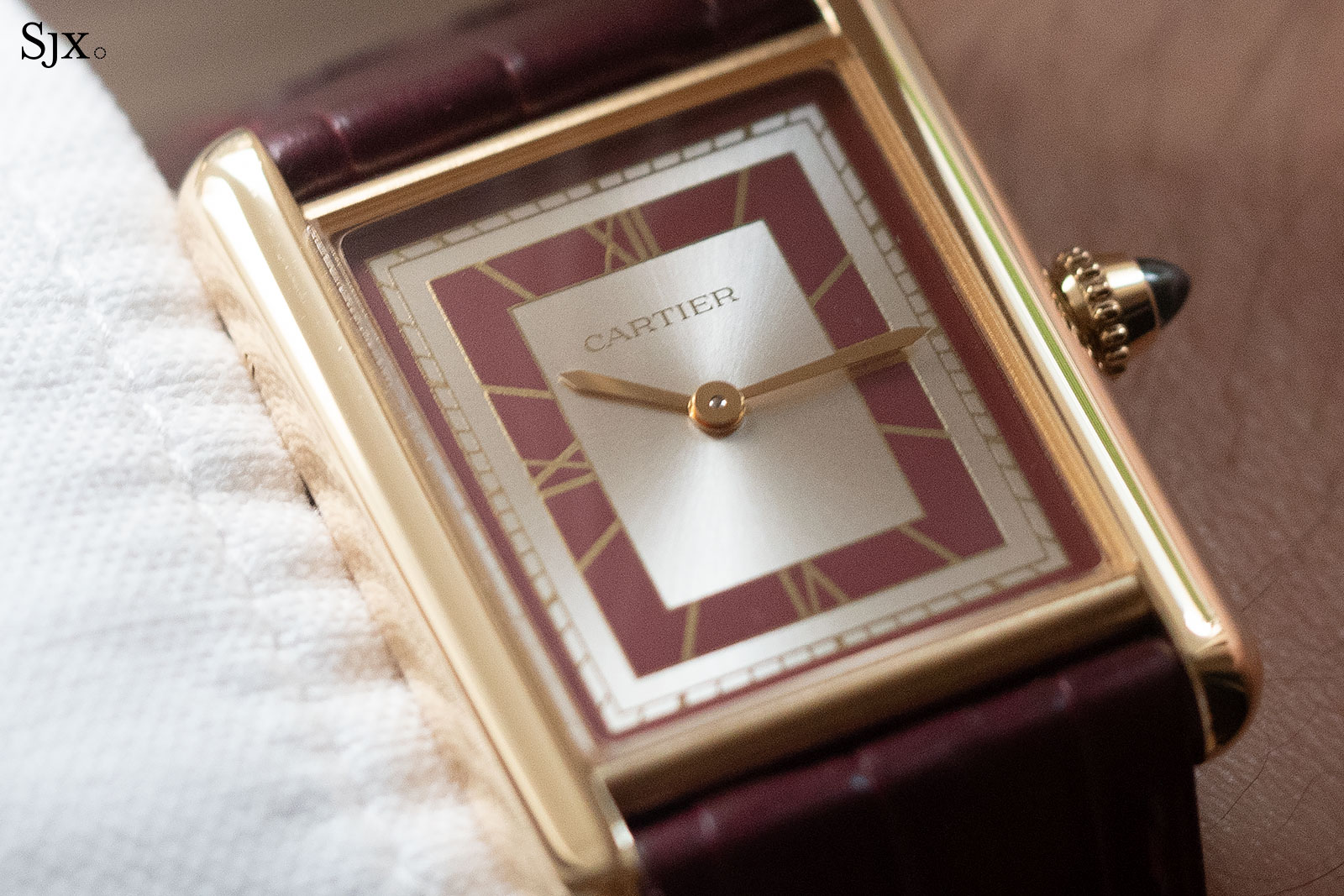 Cartier - Tank Louis Cartier Large Hand Wound Yellow Gold Leather - WGTA0059 | Art Of Time