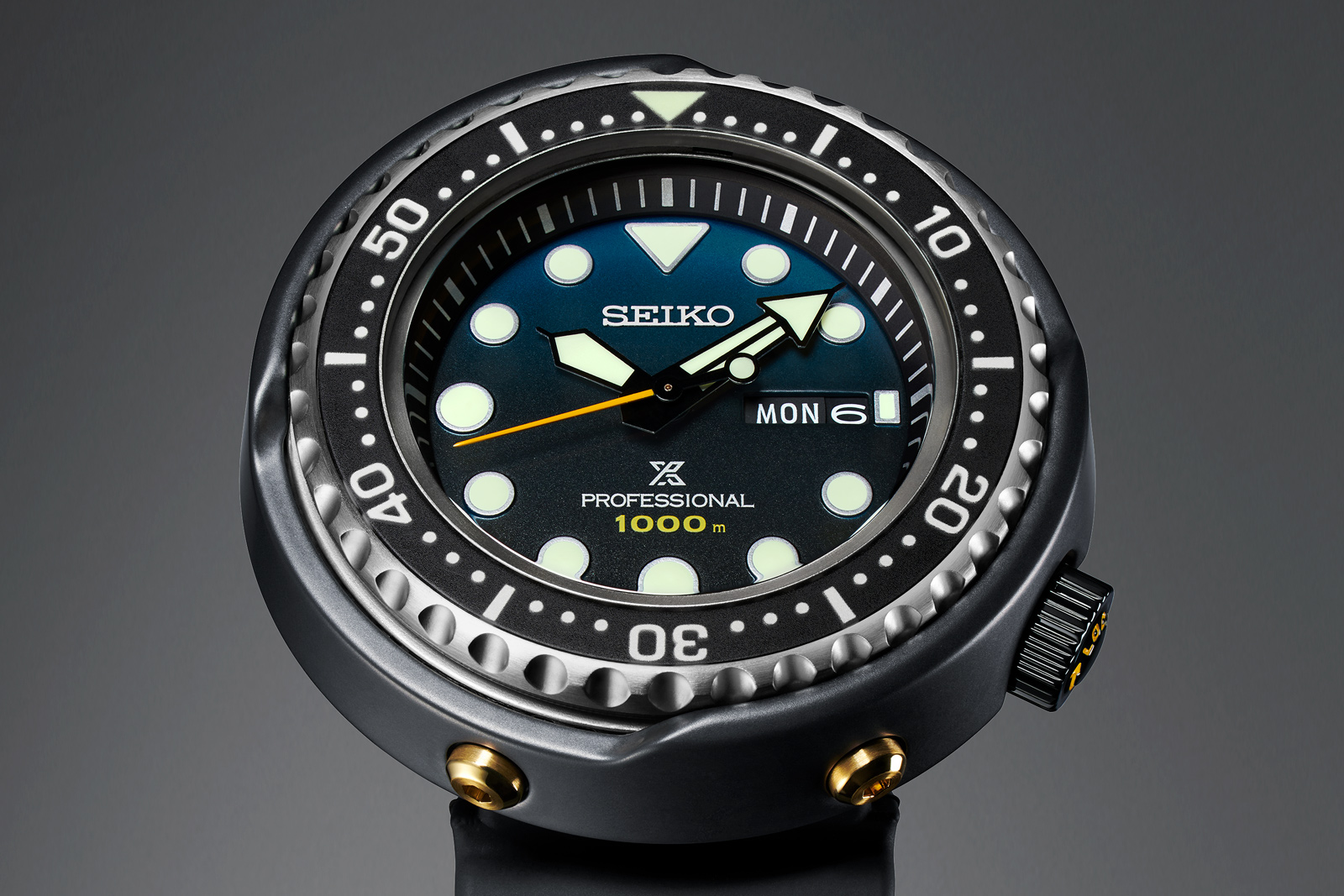Seiko Introduces the Gradient Blue “Tuna” 1000 m Diver | SJX Watches
