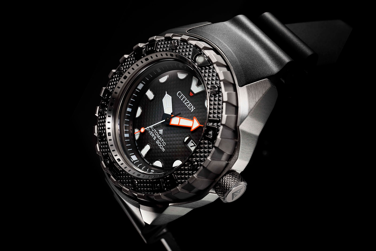 Up Close: Citizen Promaster Mechanical Diver 200 M SJX Watches