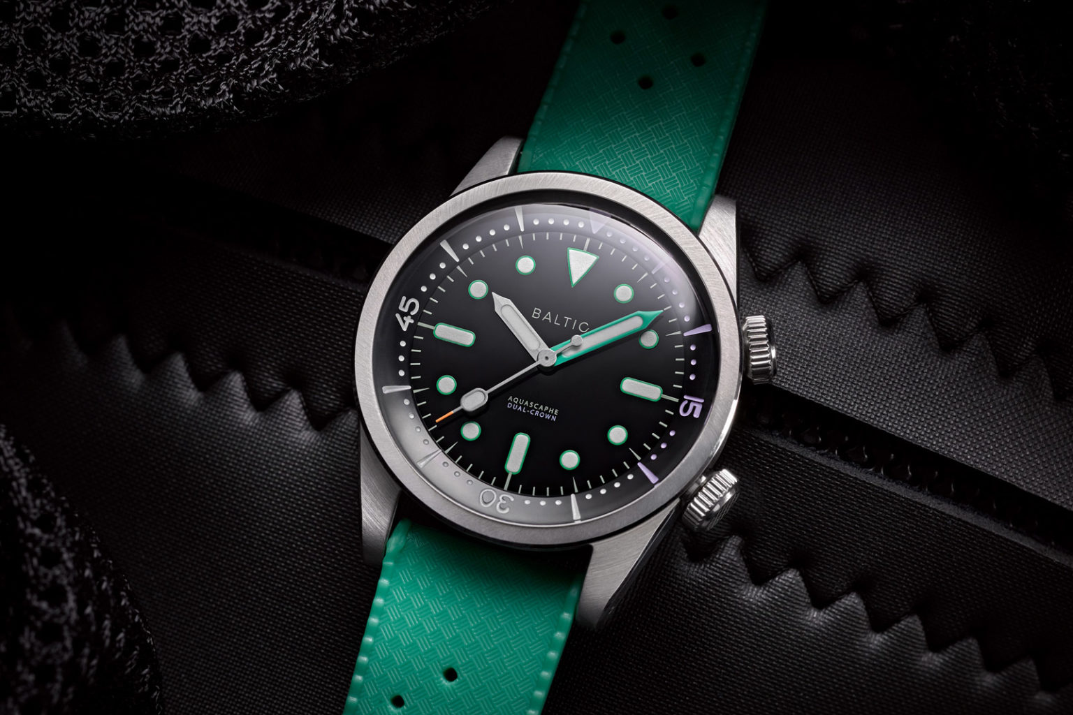 Baltic Introduces the Aquascaphe DualCrown “5th Anniversary” SJX Watches
