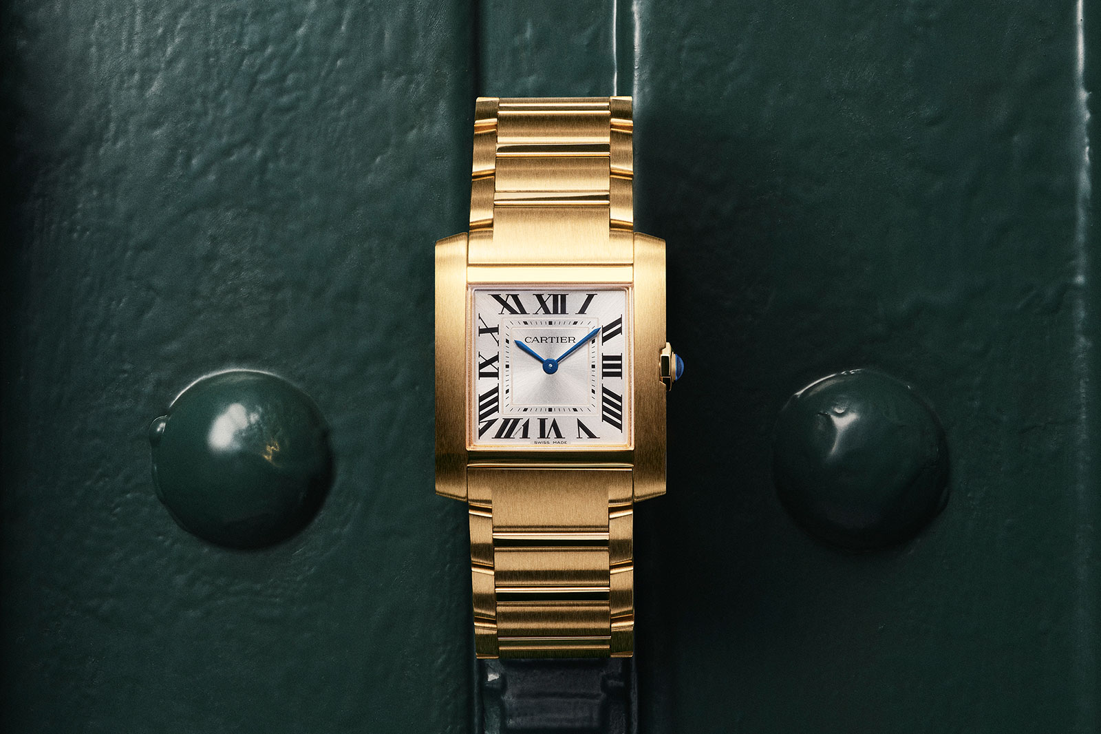 Gold shop tank cartier