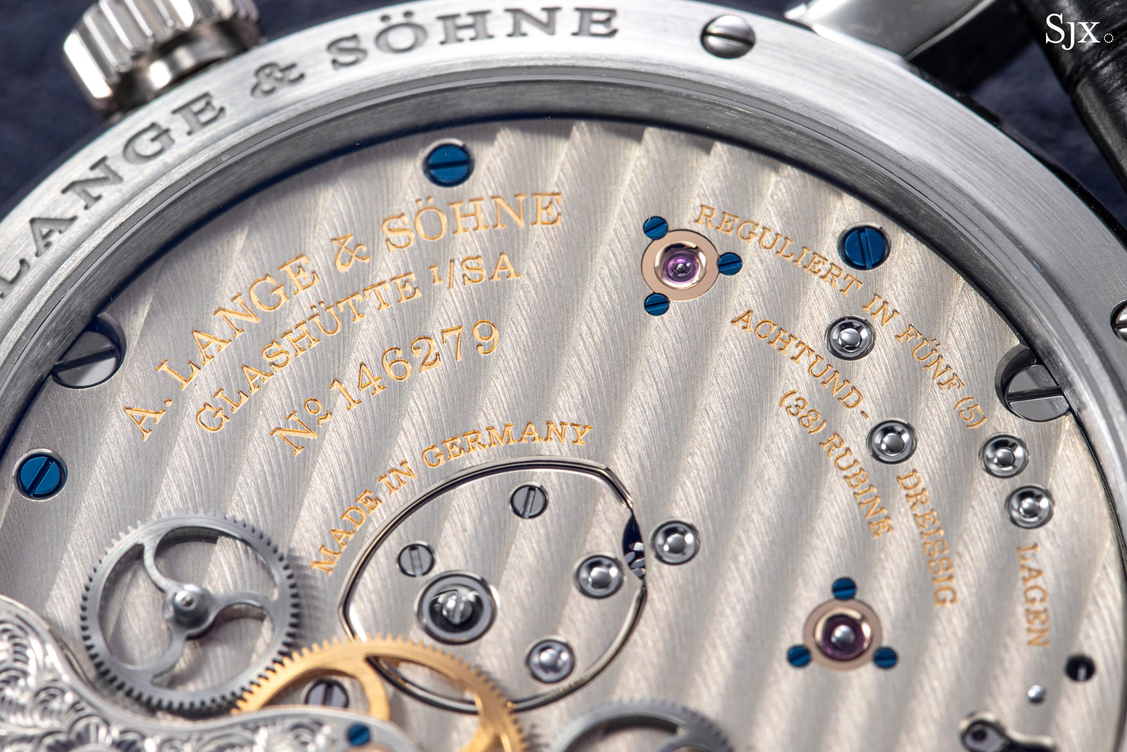 Circles of Time: Reviewing the A. Lange & Söhne Lange 1 Time Zone