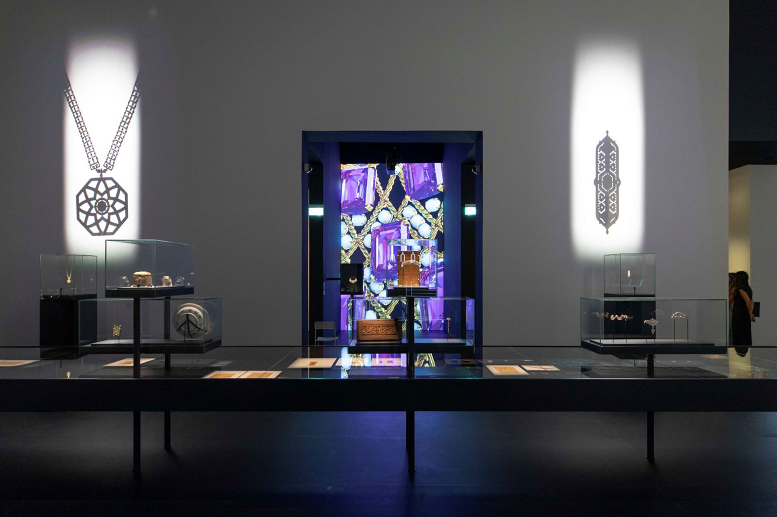 Exhibition Cartier Explores Middle Eastern Influences in Abu