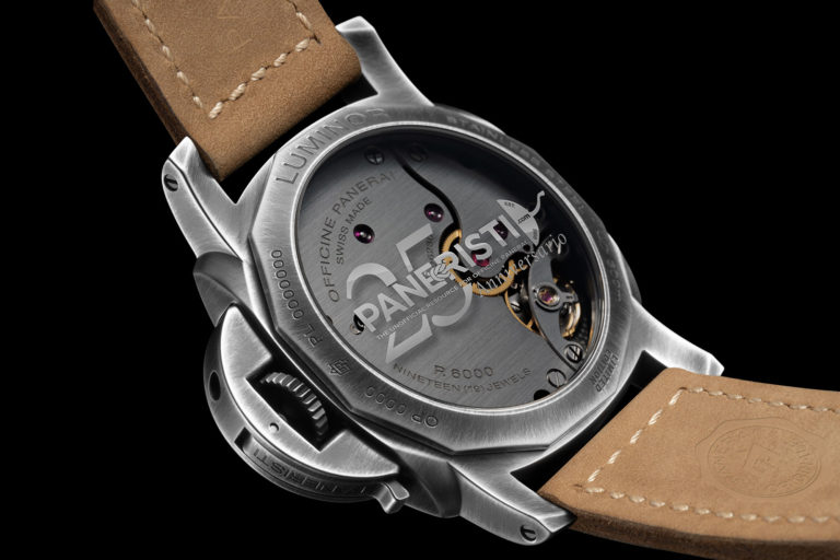 https://watchesbysjx.com/wp-content/uploads/2024/10/panerai-Luminor-Venticinque-PAM02025-Paneristi-6-768x512.jpg