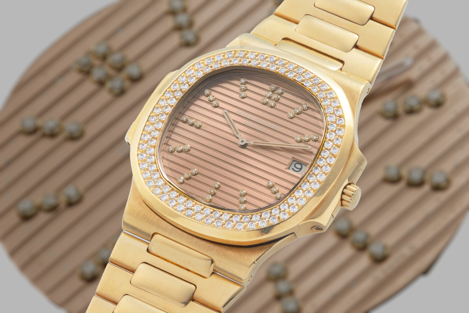 Unique Patek Philippe Nautilus “Jumbo” 3700 with Rose Gold Dial and Diamonds at Antiquorum